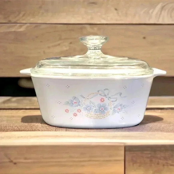 Rare find, Vintage Corning Ware, excellent used condition - Picture 1 of 3